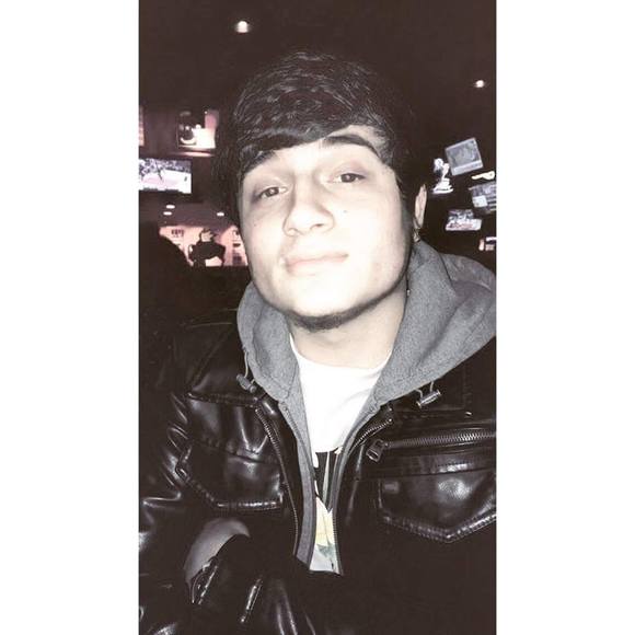 Meet your Posher, Kenneth - Picture 1 of 1